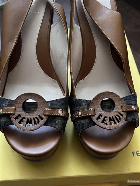 босоножки fendi